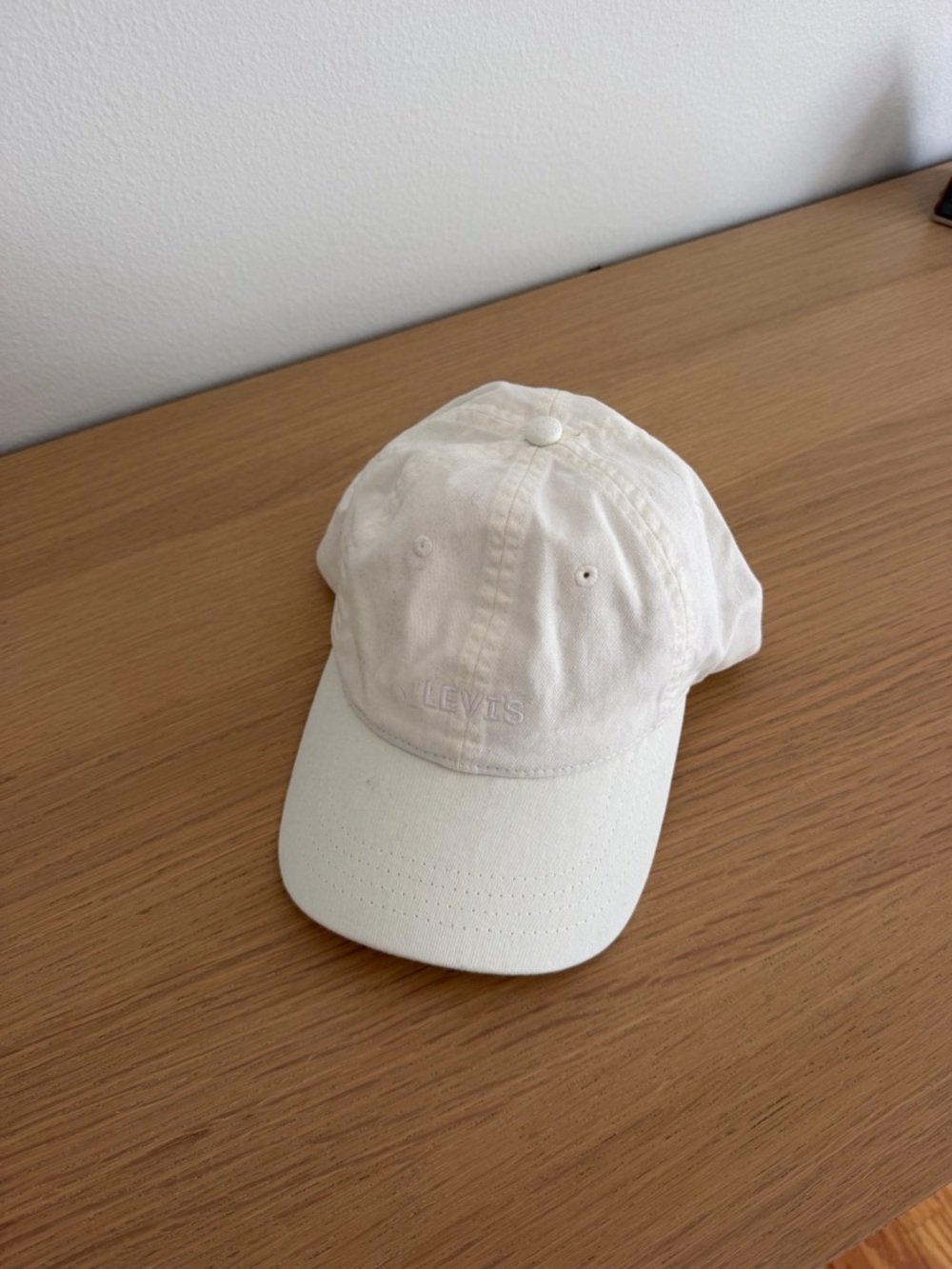Levi's Off-White Baseball Cap